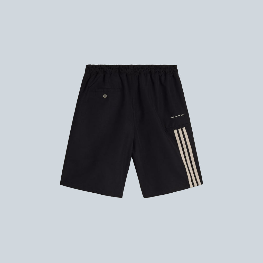 SHORT - BLACK