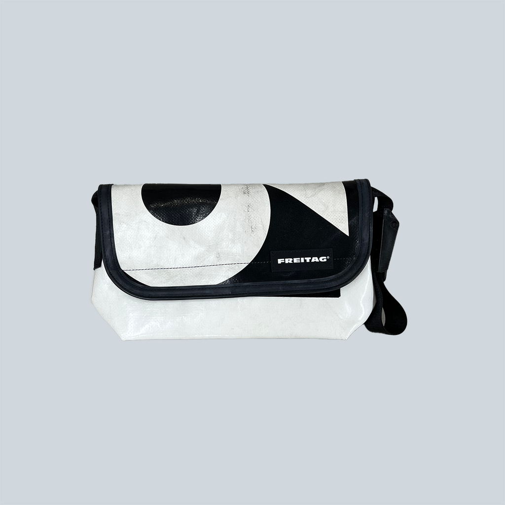 F41 HAWAII FIVE-0 - WHITE BLACK