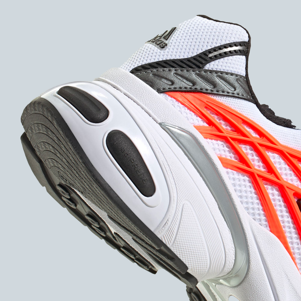 ADISTAR XLG 2.0 - CLOUD WHITE CORE BLACK SOLAR ORANGE