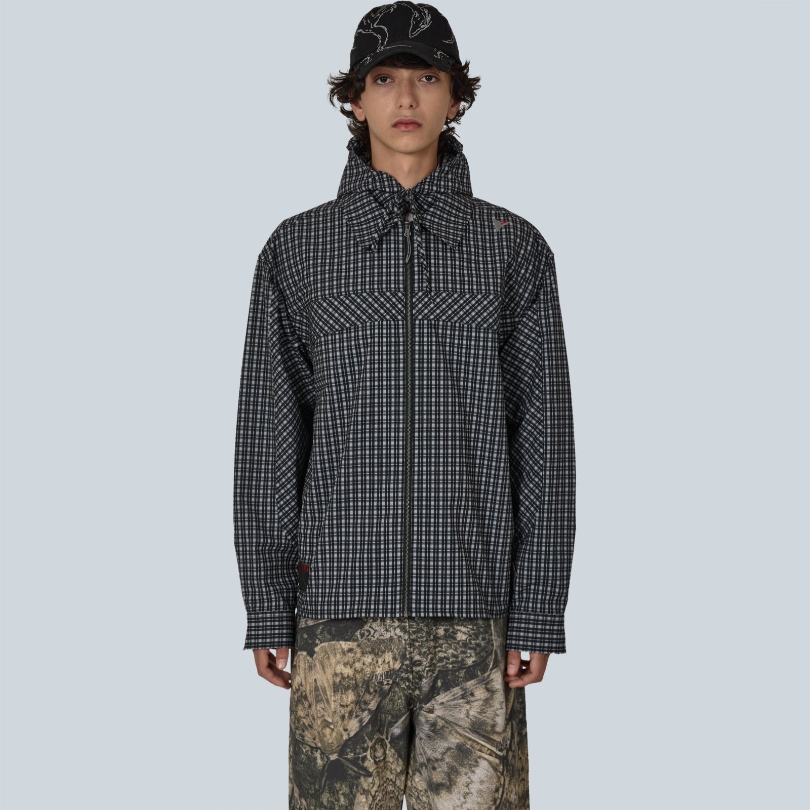 AAIR FLOWEAVE PRINTED CHECK LONG SLEEVE HOODED SHIRT - ANTHRACITE