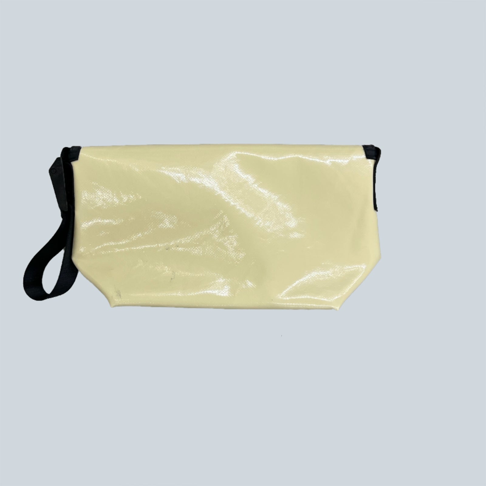 F42 SURFSIDE 6 - PALE YELLOW