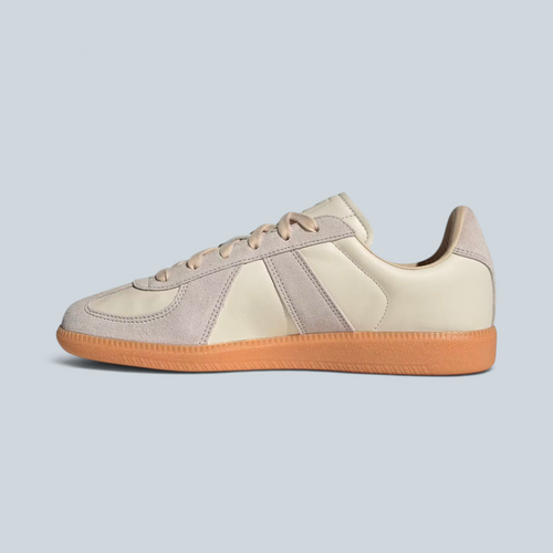 Baskets Adidas BW Army Saison en cuir blanc cassé avec empiècements en daim et semelle en gomme naturelle