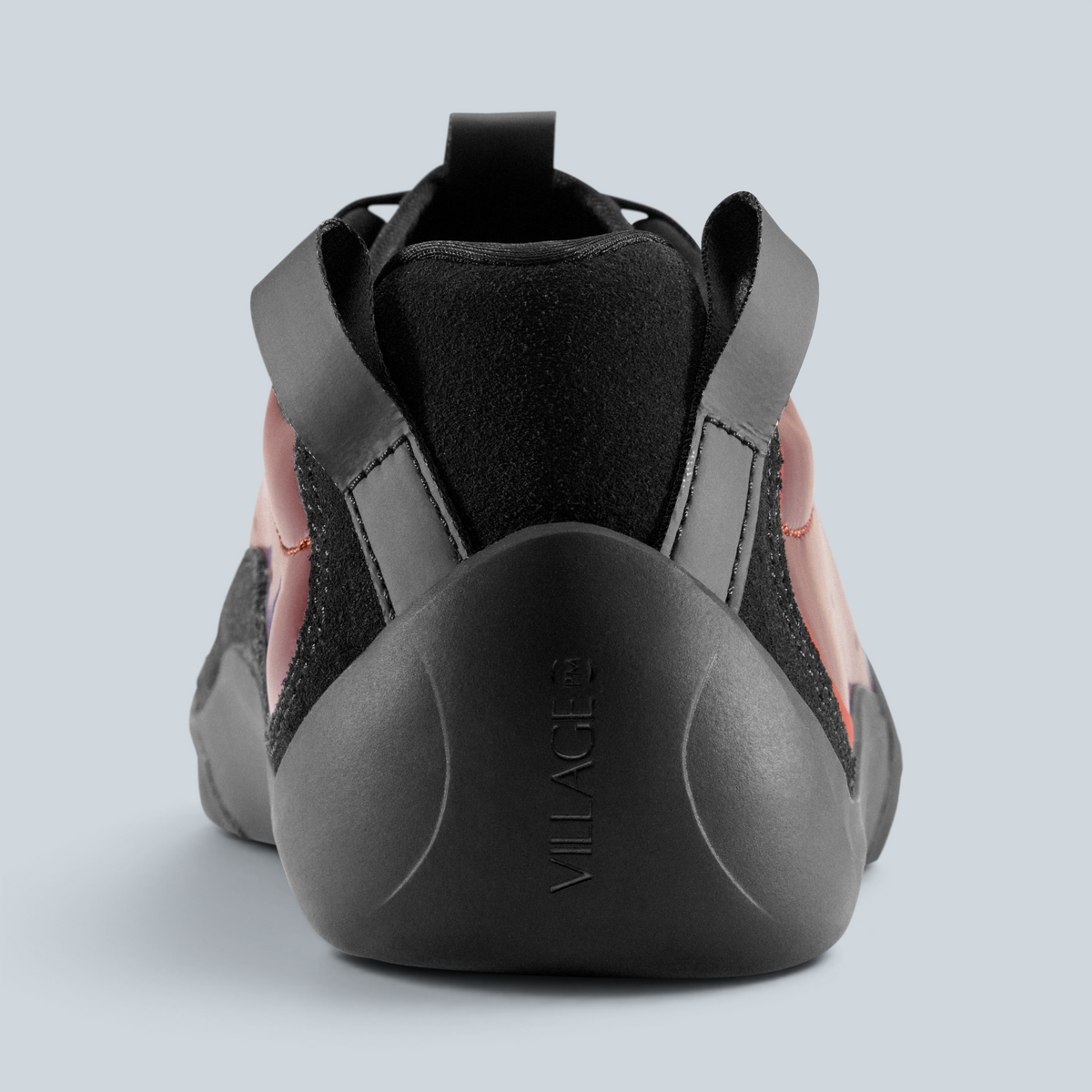 Vue arrière de la sneaker basse Saison 2PM en cuir synthétique marron et noir avec renfort de talon