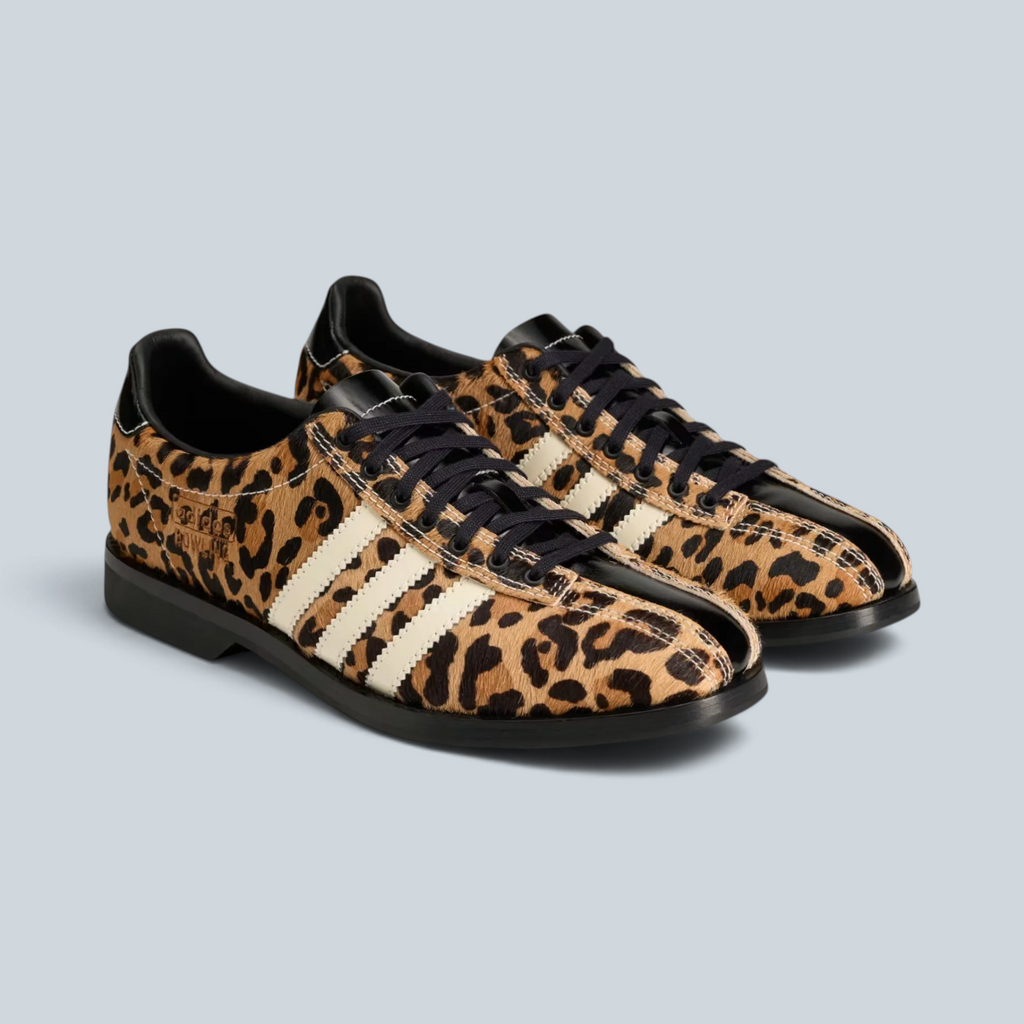 Baskets Saison adidas x Brain Dead Bowling en cuir imprimé léopard avec détails noirs et trois bandes blanches