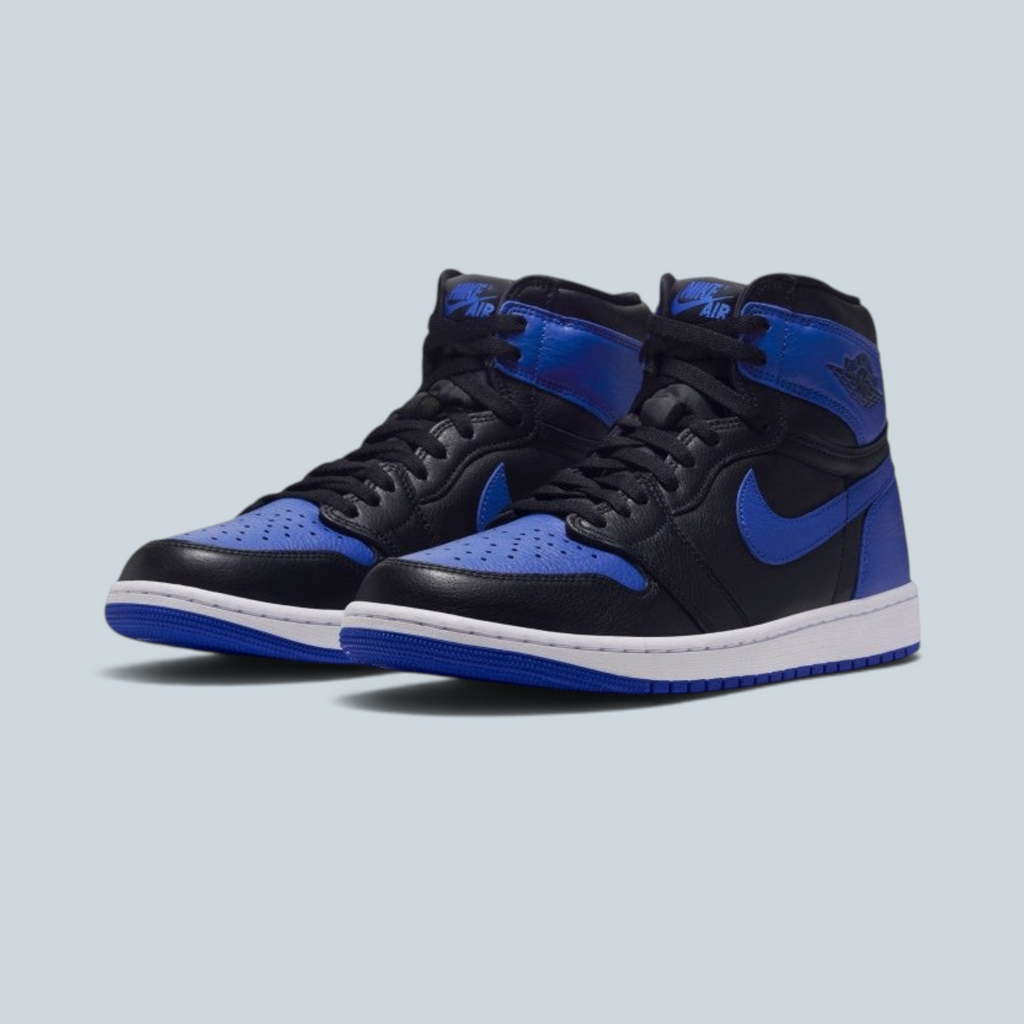 Baskets Saison Air Jordan 1 High OG en cuir noir et bleu Game Royal avec semelle blanche et logo Wings