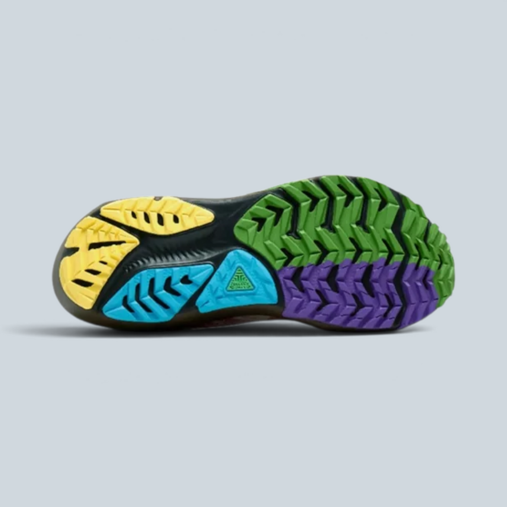 Semelle extérieure multicolore de la chaussure de trail Saison Alex Zono x Ghost Trail avec crampons adhérents