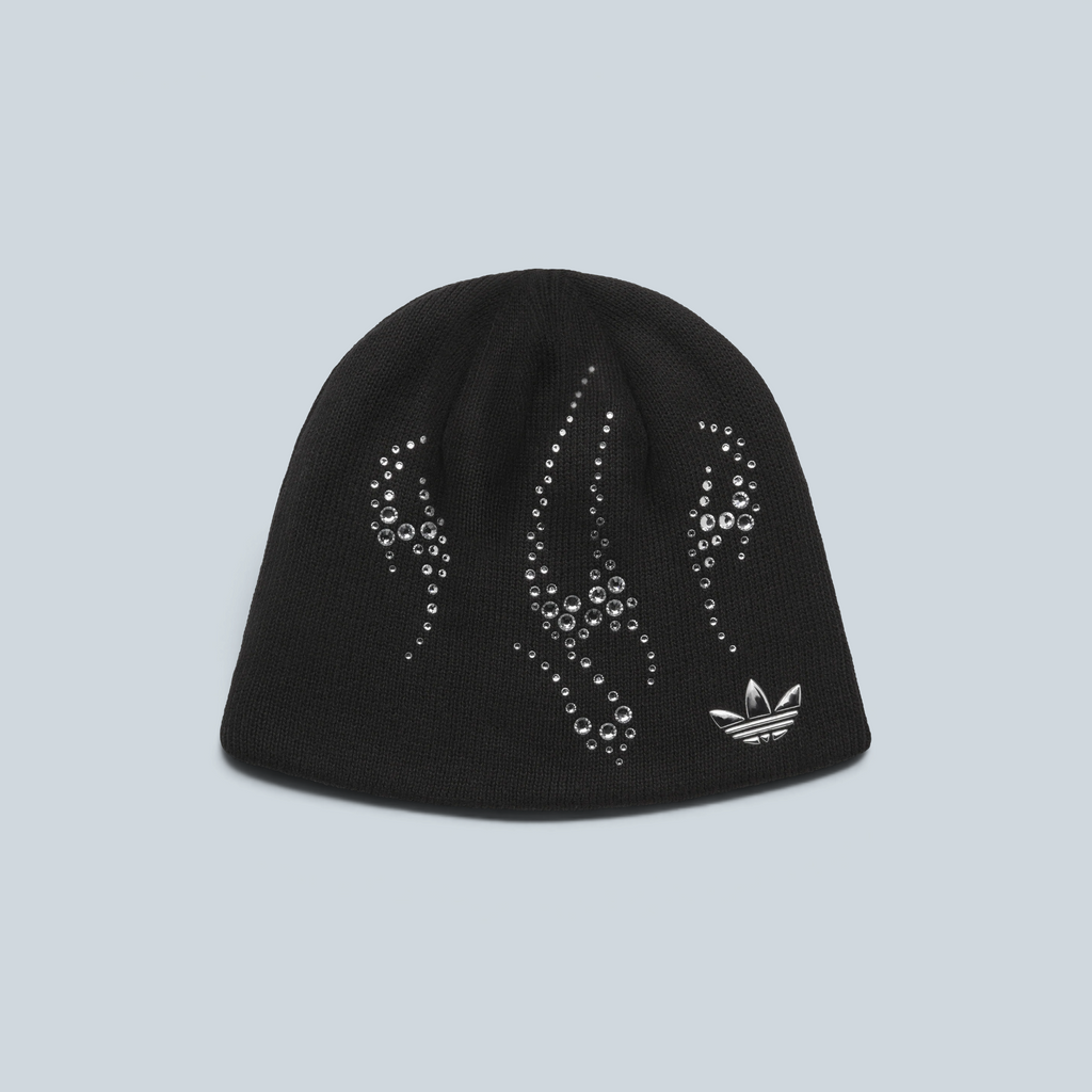 Bonnet Saison Ember noir en maille avec détails en strass et logo trèfle argenté
