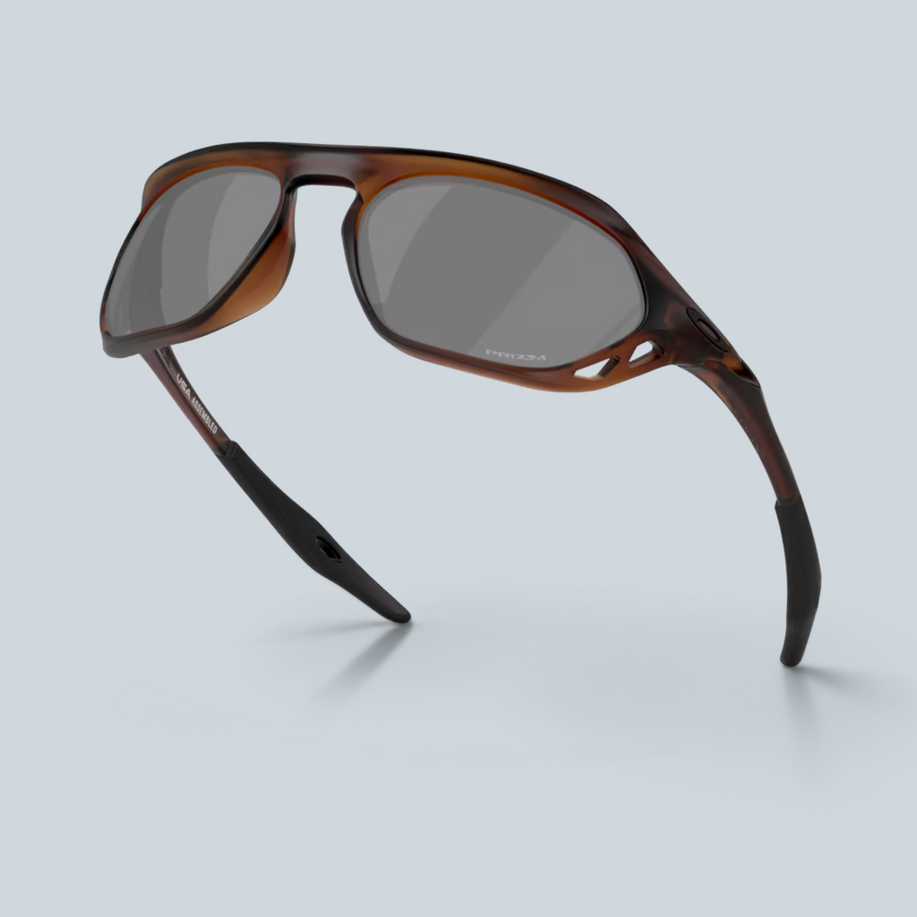 Lunettes de soleil Saison Cage Jacket avec monture Matte Rootbeer et verres Prizm Black, style enveloppant des années 90