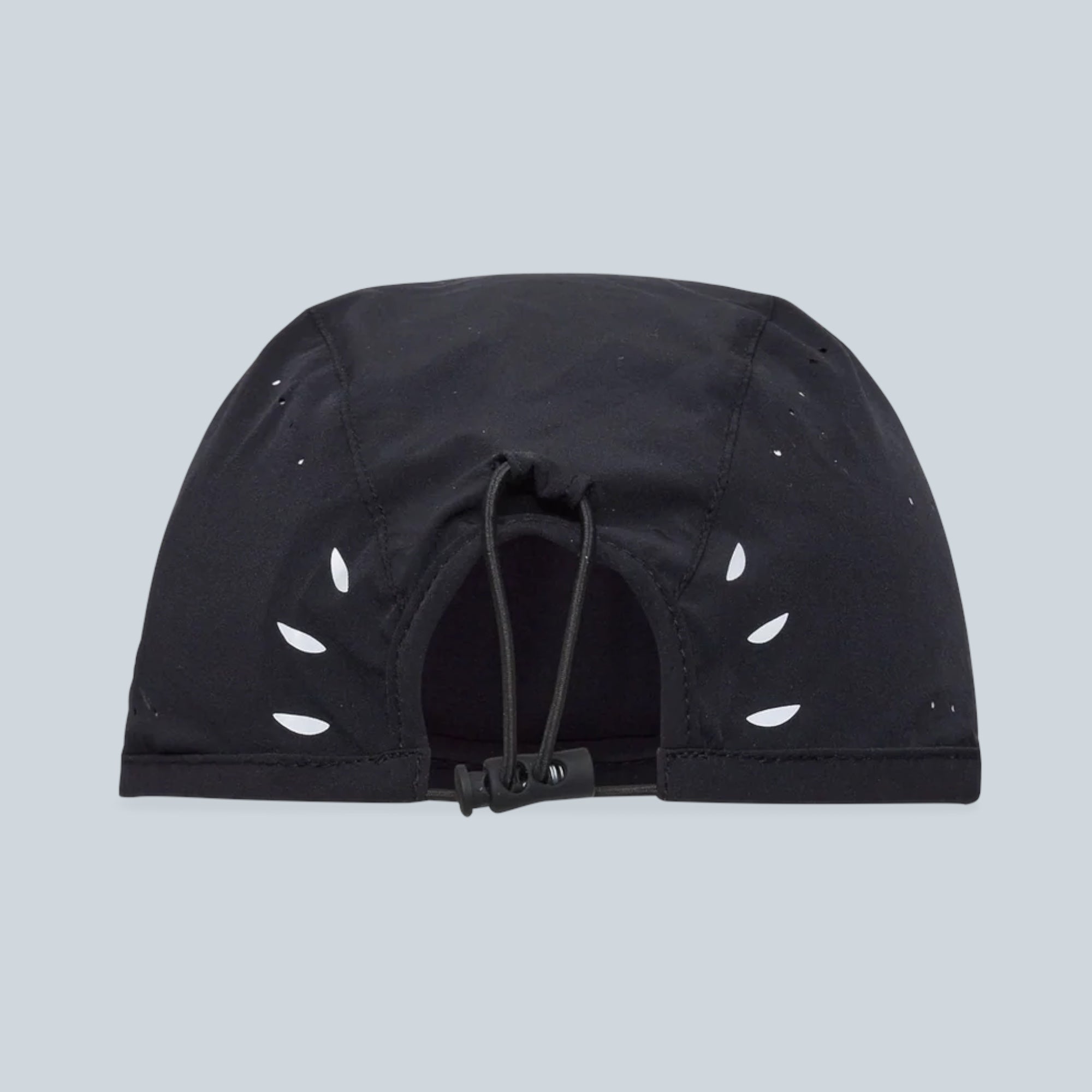 Vue arrière de la casquette de running noire Saison en nylon extensible avec cordon de serrage réglable