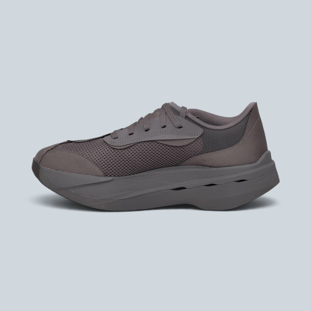 Chaussure de running Saison Cloudboom Volt PAF en mesh technique gris avec semelle épaisse Helion et plaque carbone