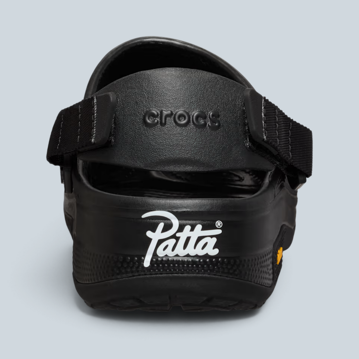Sabot noir Saison Classic Clog avec bride arrière ajustable et logo Patta blanc sur le talon