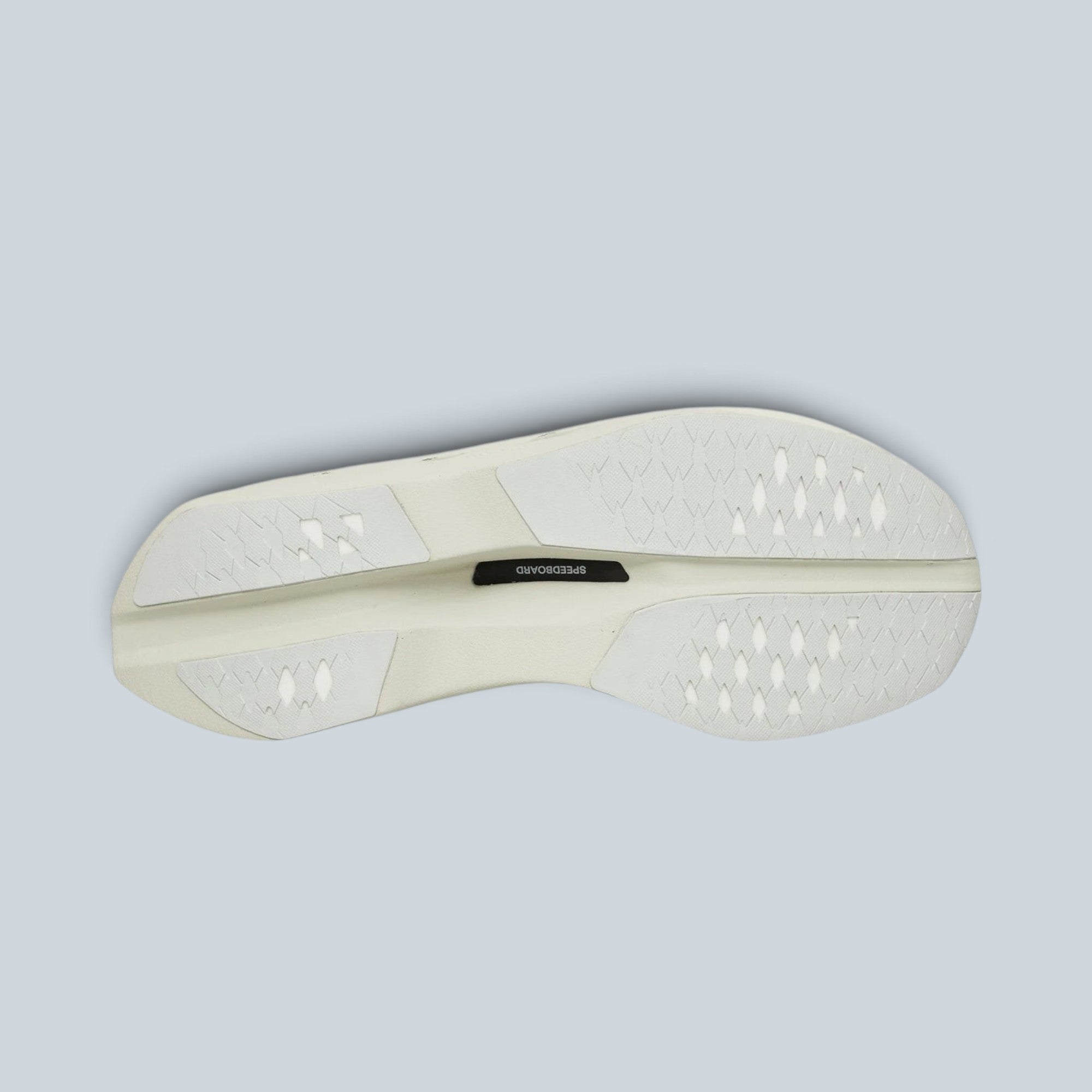 Semelle extérieure blanche et grise de la chaussure de running Saison Cloudboom Volt PAF avec plaque Speedboard visible
