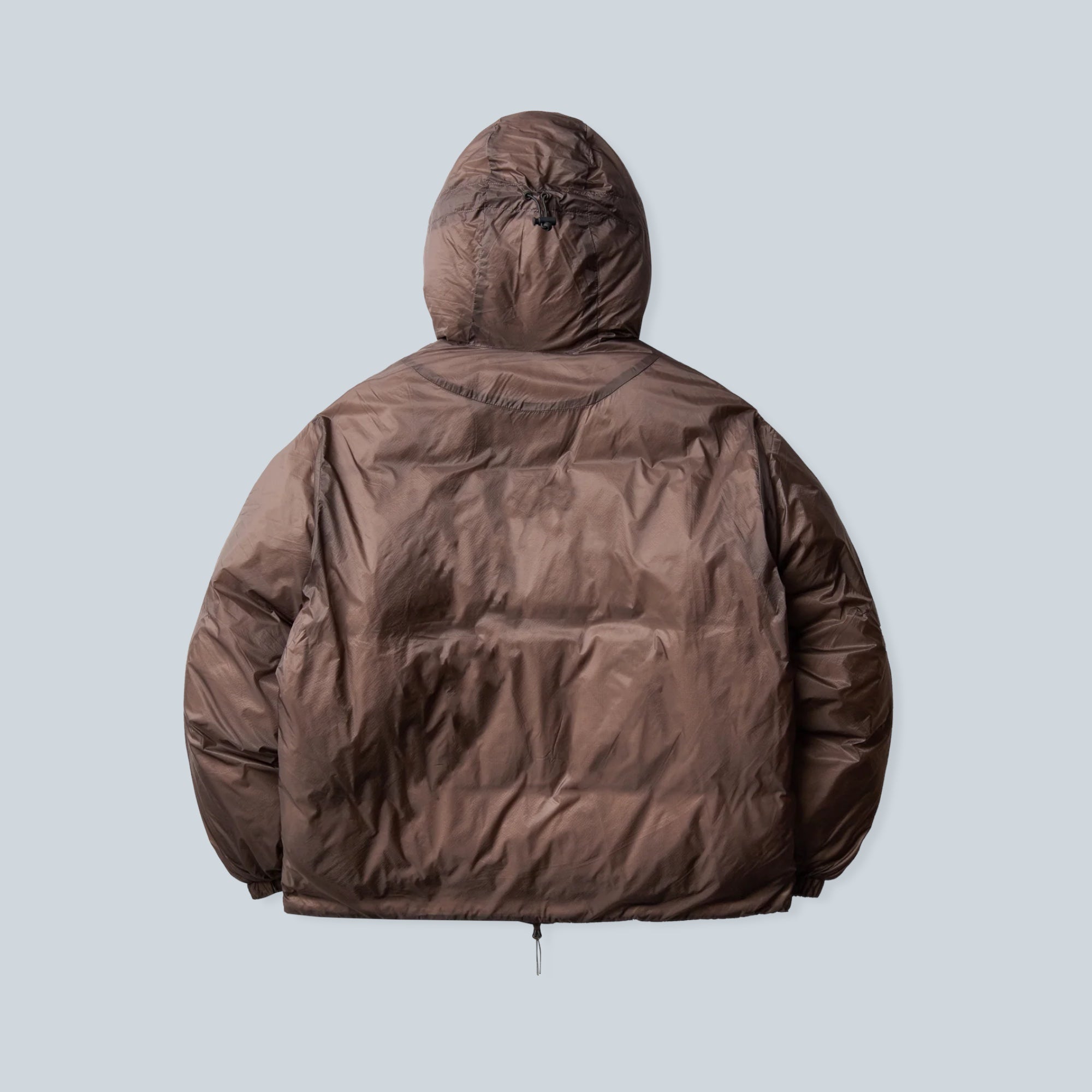 Doudoune Saison marron clair en nylon avec garnissage en duvet et capuche ajustable vue de dos