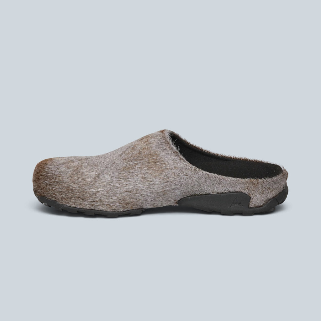 Sabot Saison Fedaia en cuir de veau façon poil couleur Faded Brown avec semelle robuste en caoutchouc et Phylon
