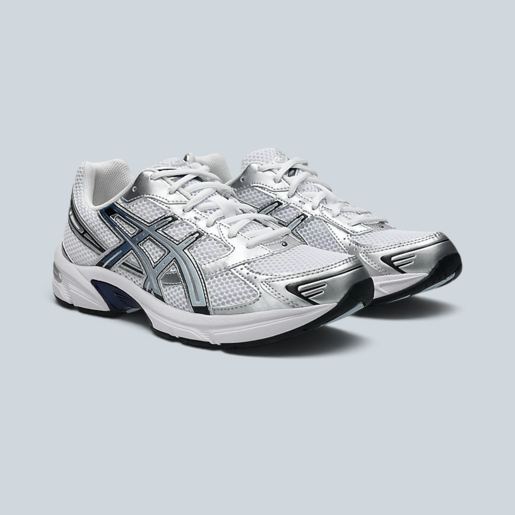 Baskets Saison GEL 1130 blanches et argentées en mesh avec amorti GEL et style running rétro des années 2000
