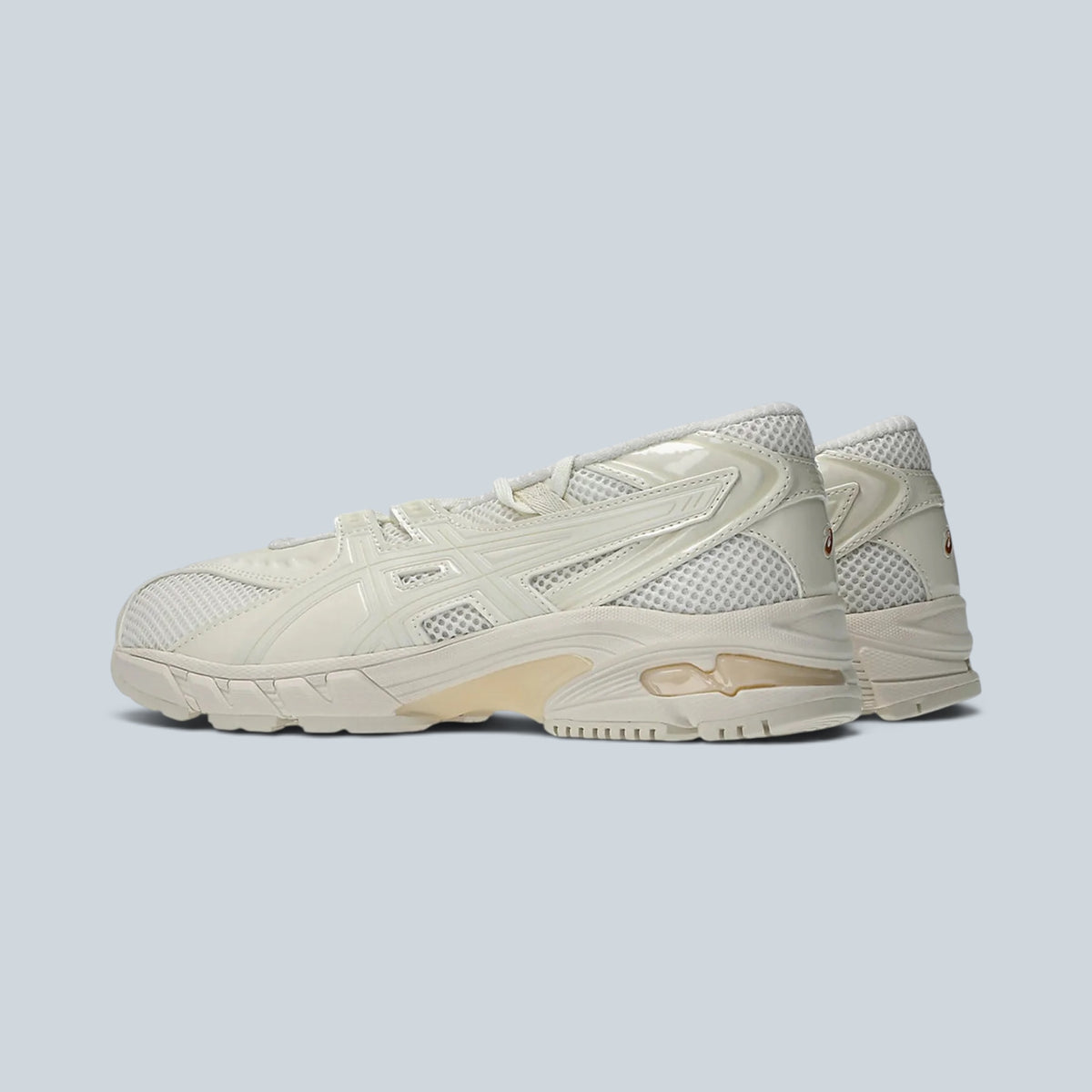 Baskets Saison GEL-DS TRAINER SP couleur crème et vanille en mesh respirant avec amorti GEL et détails métallisés