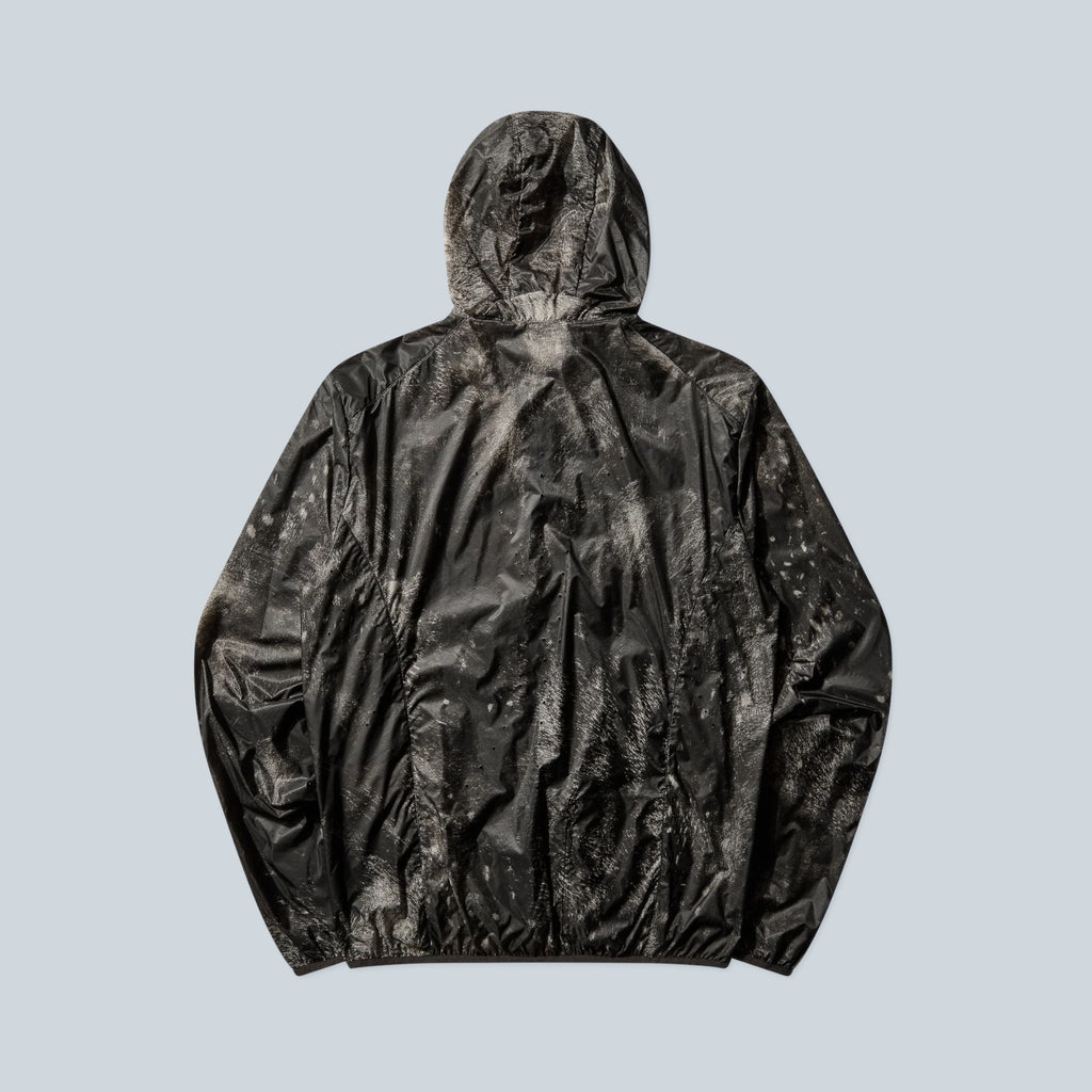 Veste coupe-vent Saison Hue packable en nylon marron foncé avec motif texturé, vue arrière avec capuche