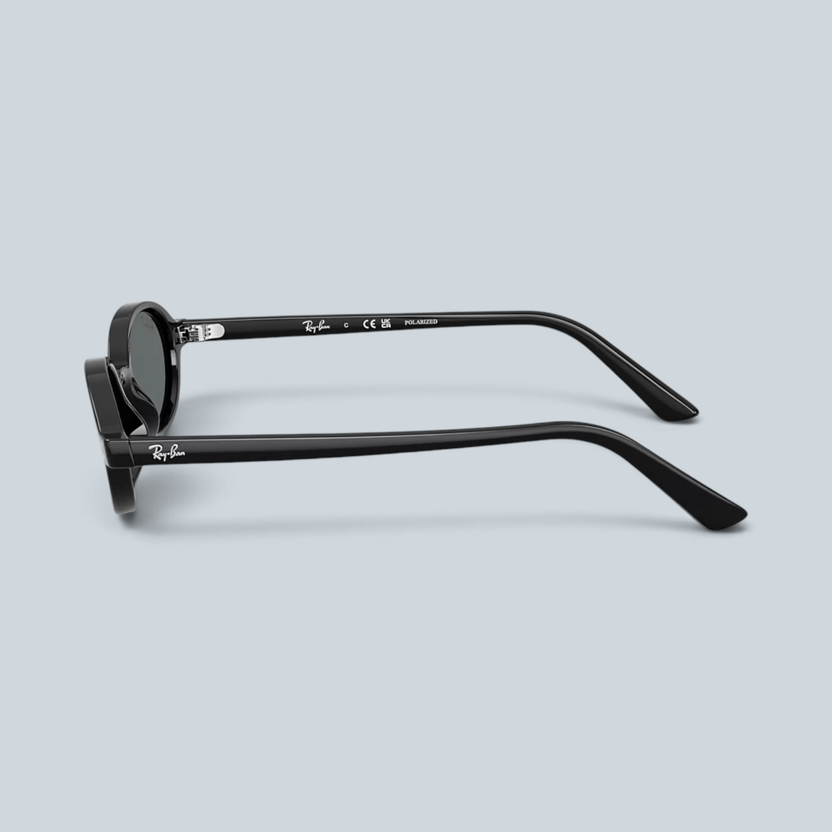 Lunettes de soleil Saison RB4472 ovales noires avec verres polarisés gris, vue latérale de la monture légère