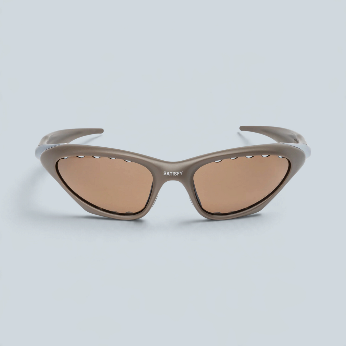 Lunettes de soleil Saison Oakley x Satisfy Scar Falcon avec monture marron et verres Prizm Tungsten ventilés