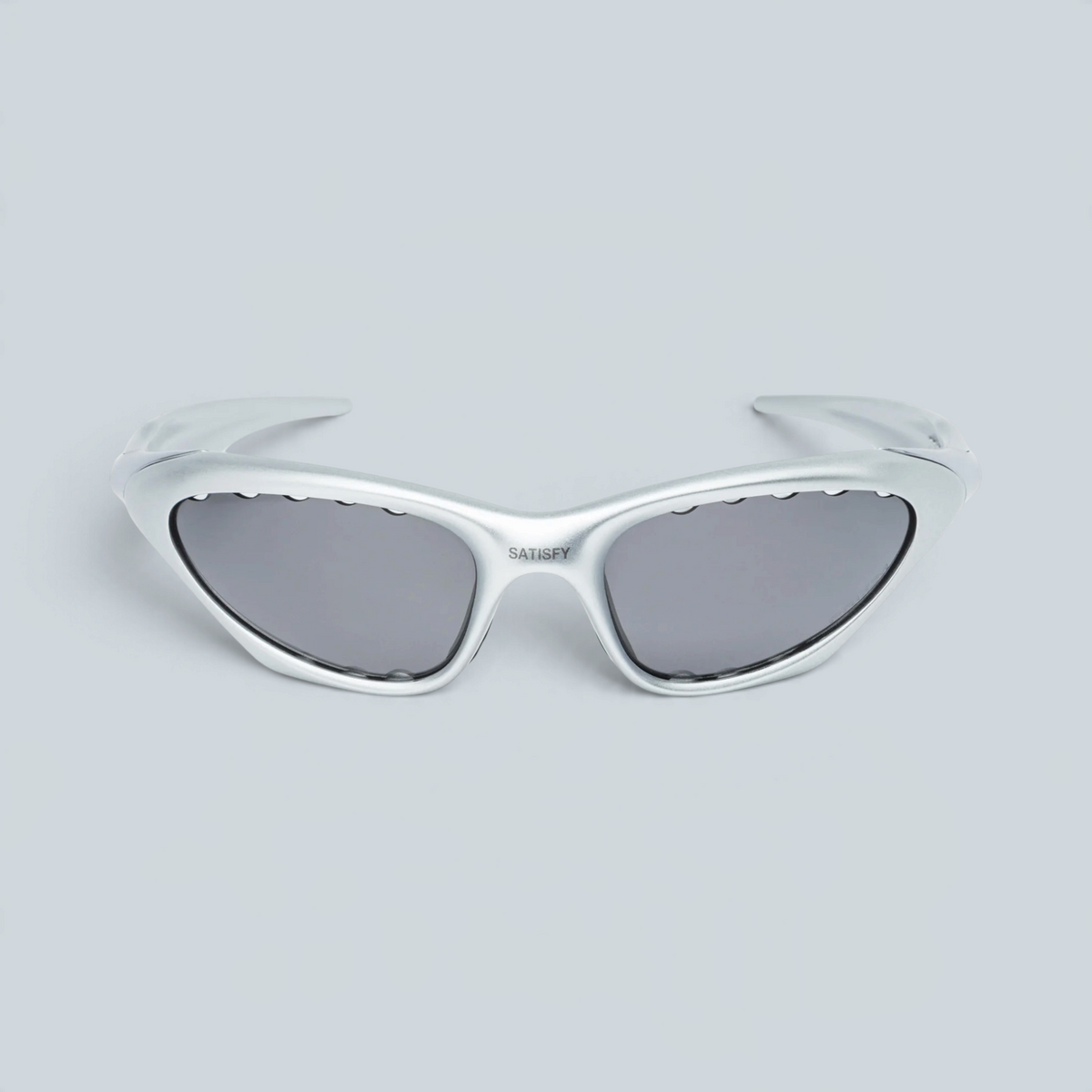 Lunettes de soleil Saison Oakley x Satisfy Scar argentées avec monture O Matter et verres Prizm Black ventilés