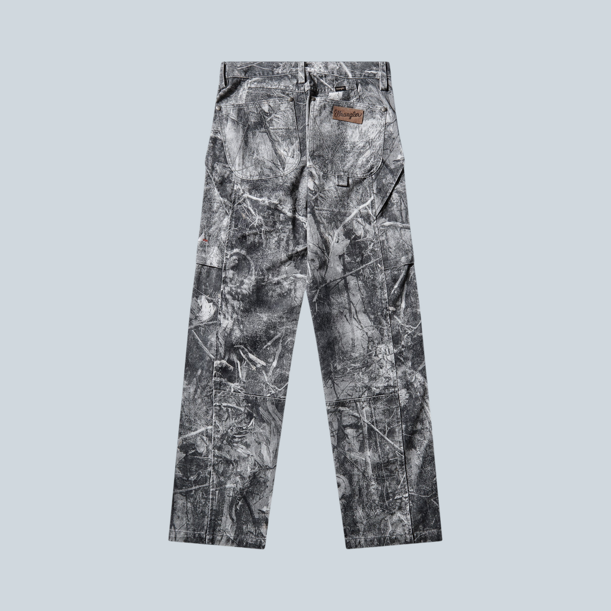 Pantalon cargo Saison ROA x Wrangler en denim gris foncé avec délavage à motif camouflage et poches arrière
