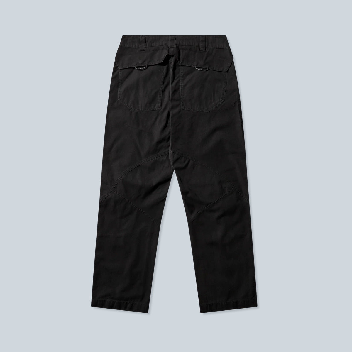 Pantalon Saison en coton ciré marron foncé avec coupe ajustée et poches arrière structurées
