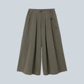 Pantalon évasé Saison en nylon recyclé couleur olive brûlée avec ceinture intégrée et plis marqués