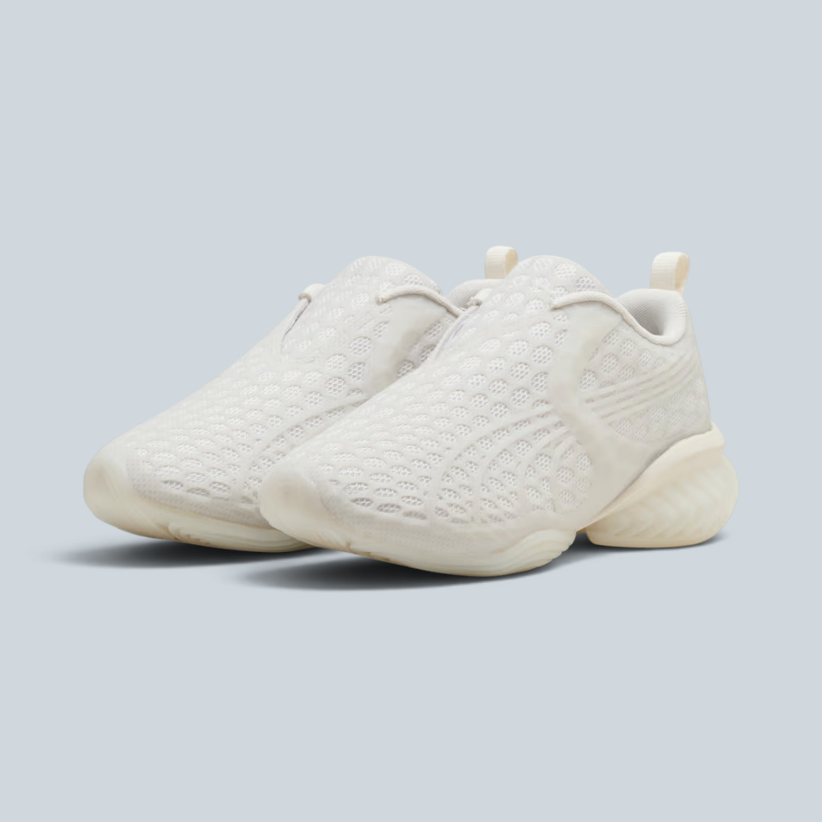 Baskets Saison PUMA CELL GEO 1 CAGE en mesh blanc cassé avec structure alvéolée et amorti hexagonal