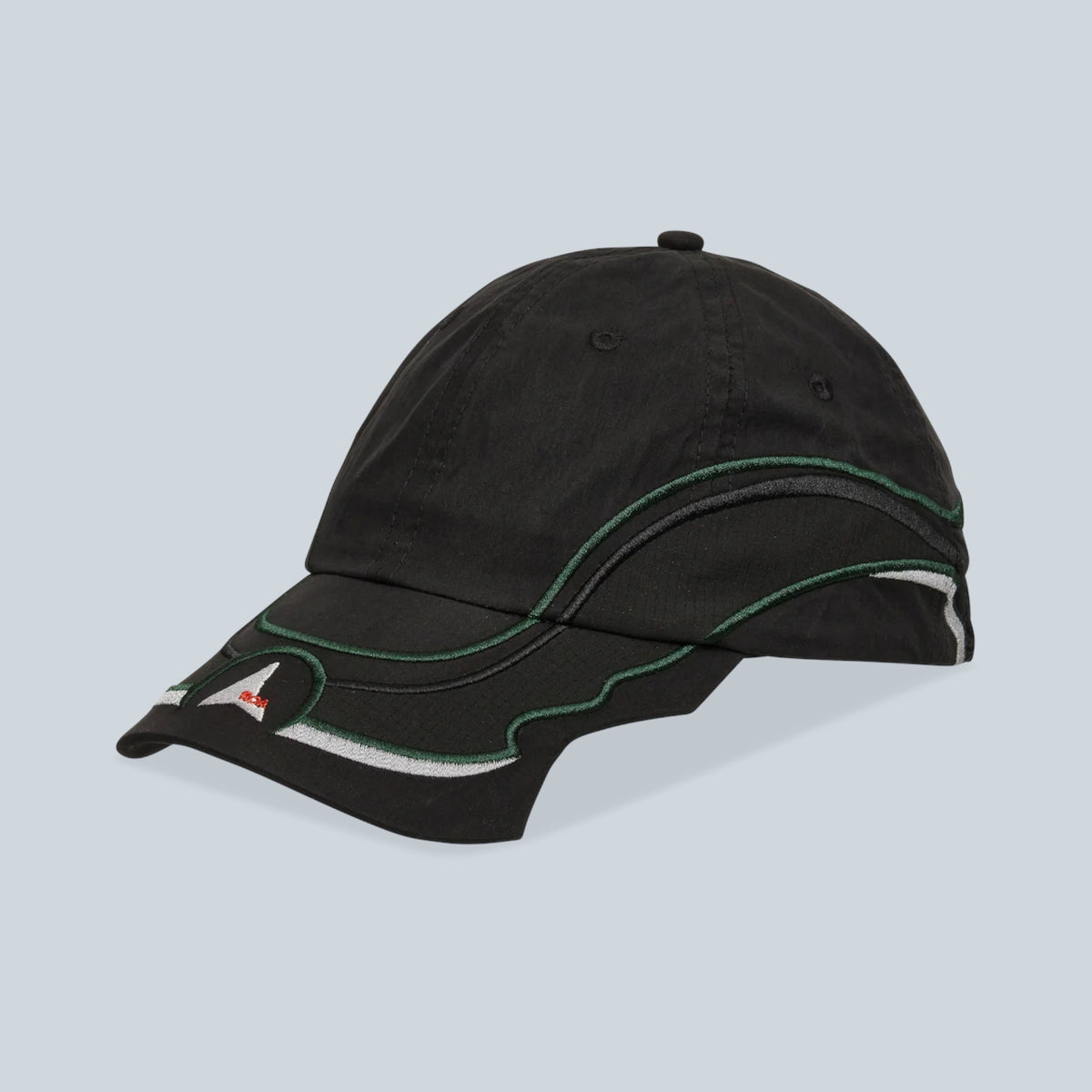 Casquette six panneaux Saison Pursuit en toile coton-nylon noir délavé avec broderies contrastées vertes et grises