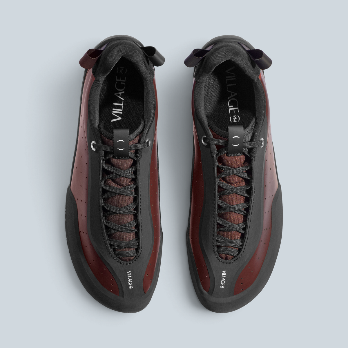 Sneakers basses Saison 2PM en cuir synthétique bordeaux et noir avec lacets et détails techniques