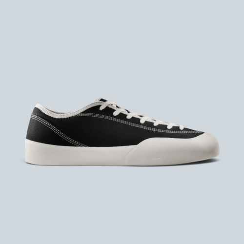 Sneaker basse Saison 1.30PM en toile noire avec semelle et lacets blancs