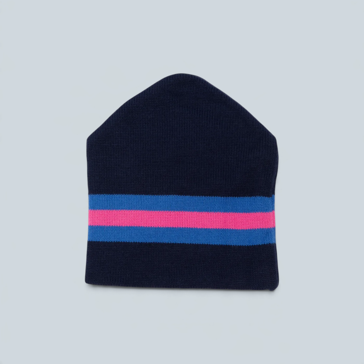 Bonnet Stüssy Stripe Ski Beanie bleu marine en acrylique avec rayures contrastées roses et bleues chez Saison