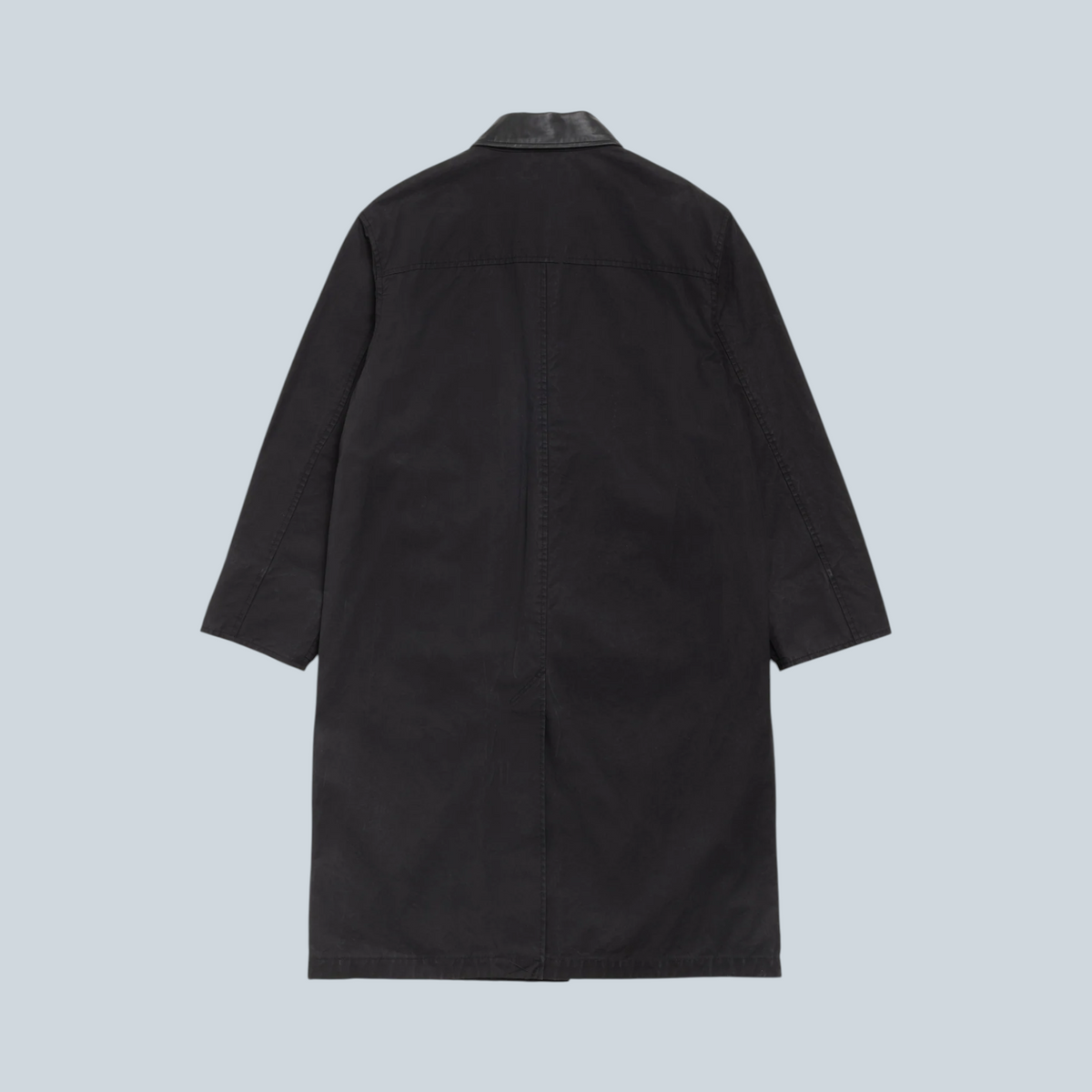 Manteau duster noir Stüssy en coton avec col contrastant, vue arrière, collection Saison