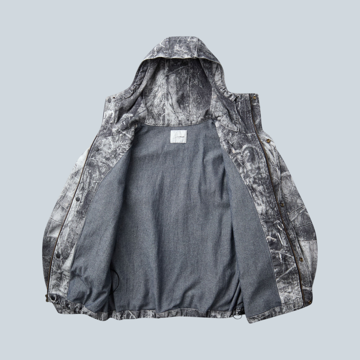 Veste à capuche en denim Saison avec délavage à motif all-over gris foncé, coupe regular, collaboration ROA x Wrangler
